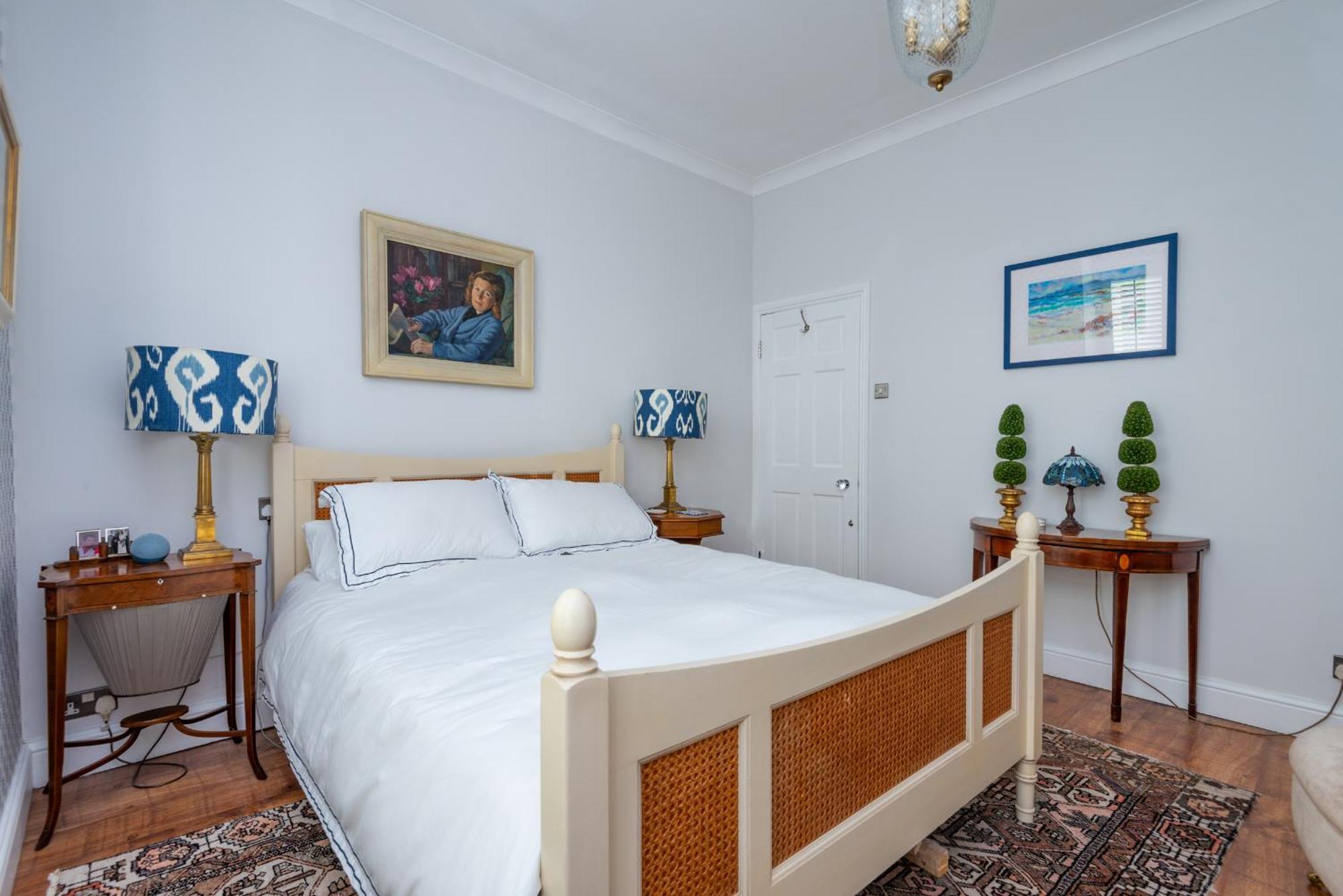 Stylish 2-bed 2-bath With Garden In Tooting *